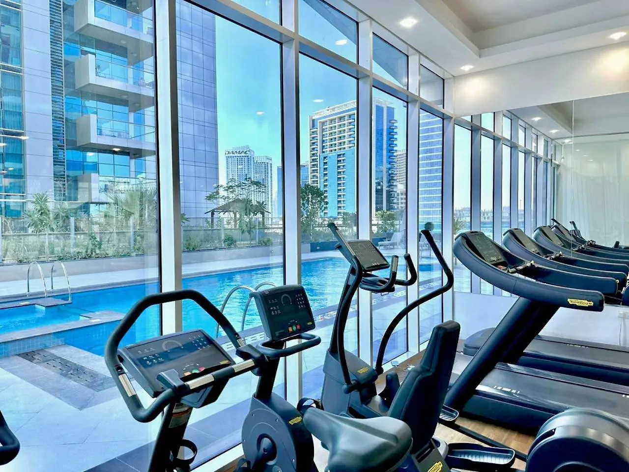 Prime Location , Bright Studio , High Floor Dubai