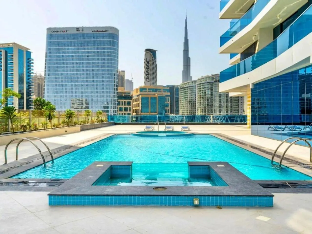 Prime Location , Bright Studio , High Floor Dubai Apartment